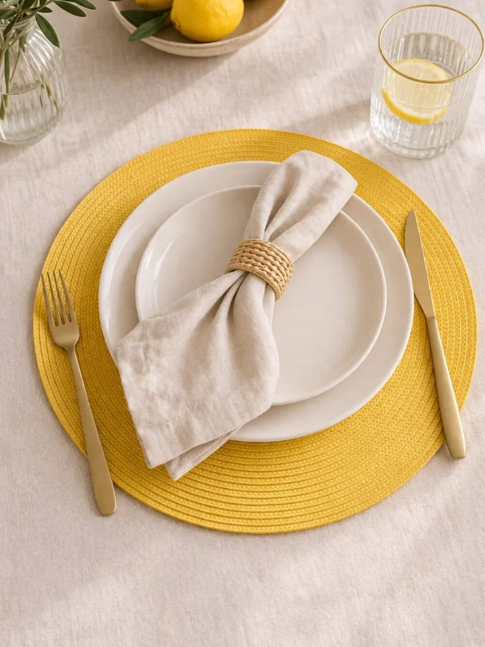 Everyday Elegance Yellow Round Placemats Set of 4 15